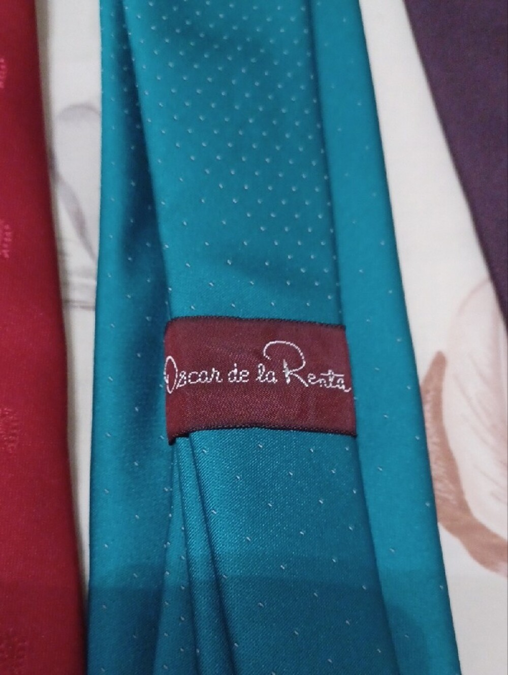 Classic Men's Solid Color Necktie - Red, Teal, Navy, Black, Purple - Picture 5 of 8